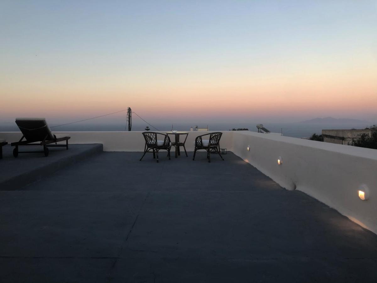 Amaryllis Suites Santorini Fira  Eksteriør billede