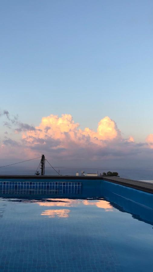 Amaryllis Suites Santorini Fira  Eksteriør billede